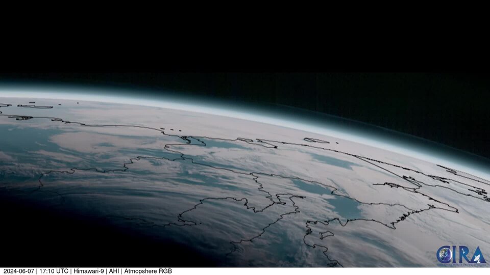 Noctilucent Clouds Above the Arctic (CIRA 2024-06-07 - labels)
