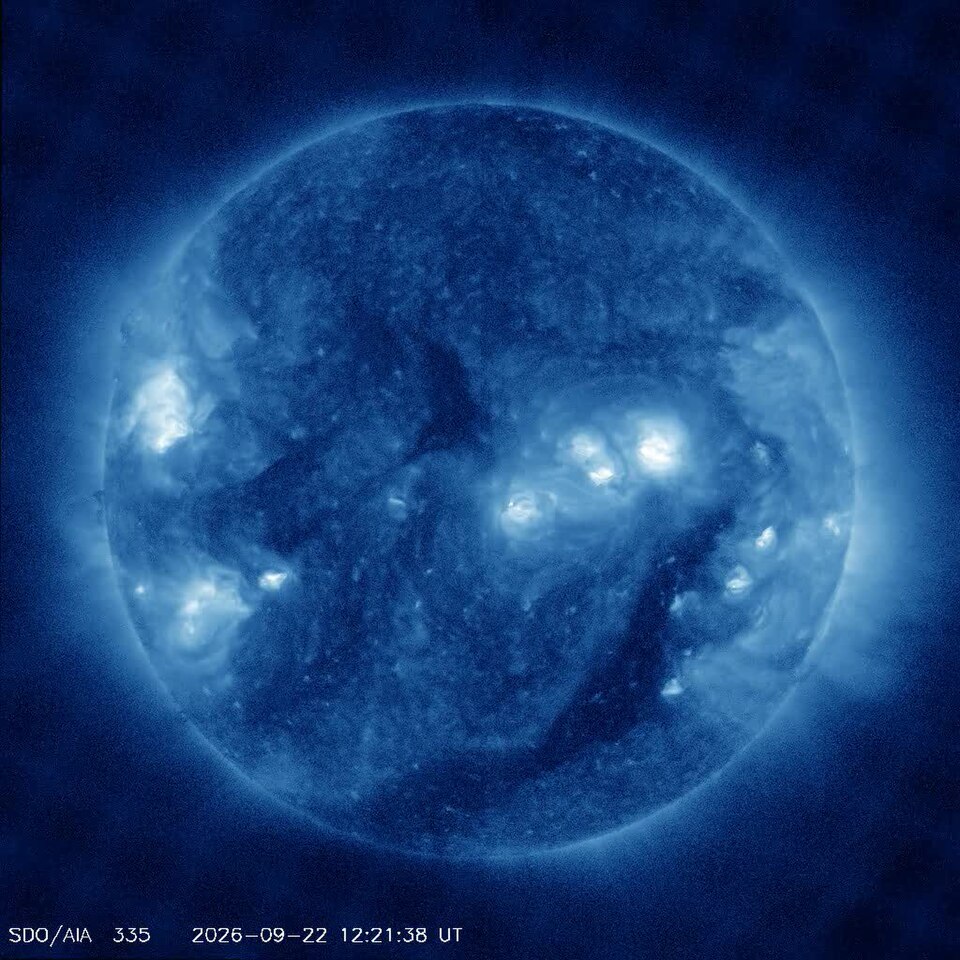 SDO 20260922 1024 0335 (AIA)