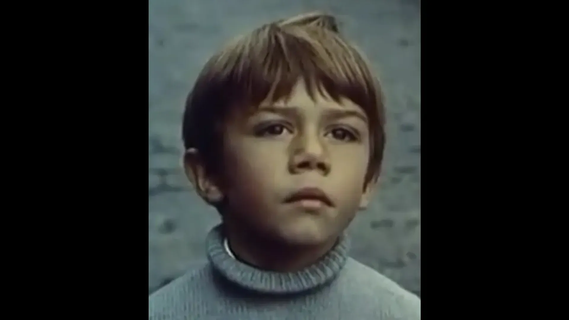 2022 - Fleur Offwood-Ballade pour un enfant comme toi (2022) meets Le Ballon rouge (Lamorisse, 1956)
