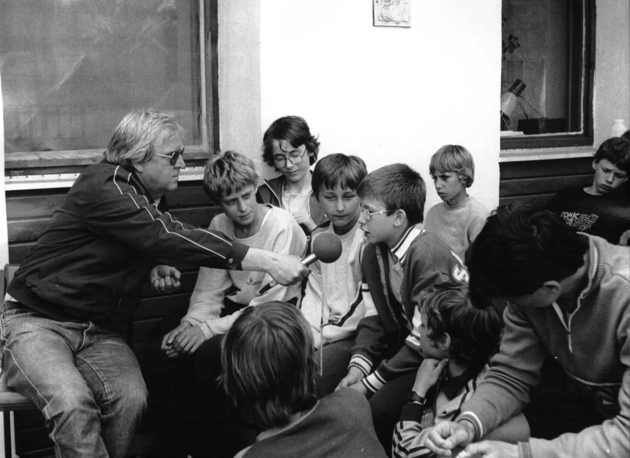 V dalším pokračování jsme nahlédli do fotbalových letopisů. Promluvily legendy Václav Pilát, František Plánička, Alexa Bokšay i Josef Bican.