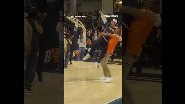 MLB legend Alex Rodriguez wins $10k for college student with half-court shot