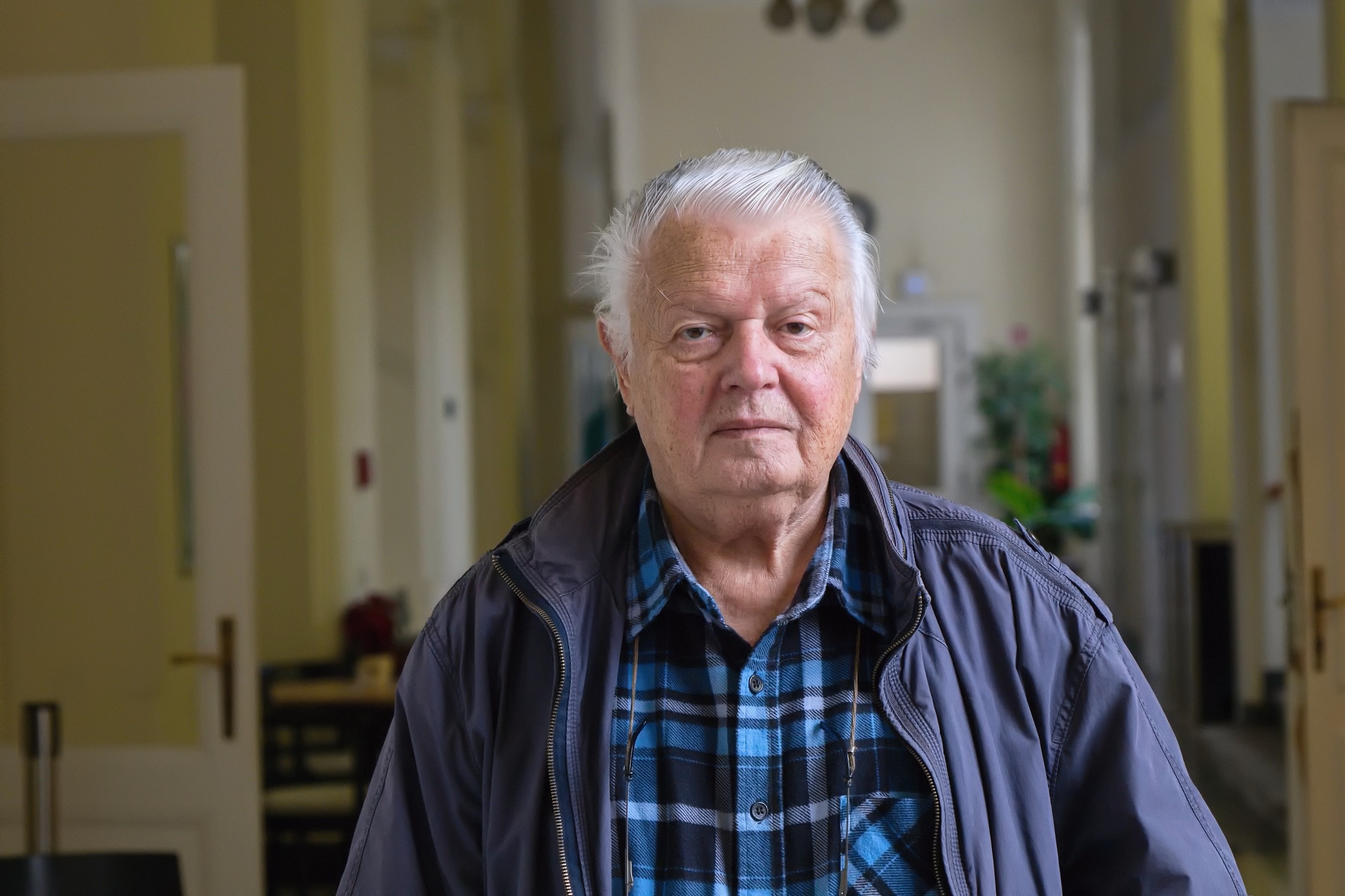 Hynek Bočan: Hláška „Máchale, spadlo ti to“ ve scénáři nebyla. Při natáčení ji vymyslel Petr Nárožný