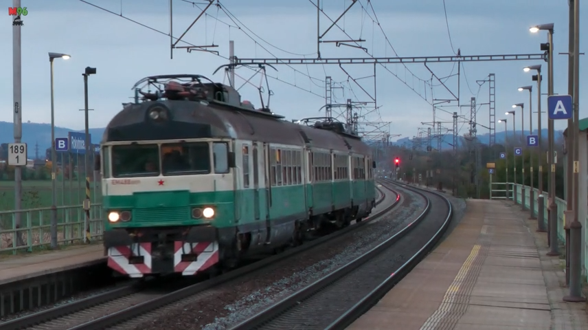 Elektrická jednotka Tornádo 460.079/080 na trase Čadca - Olomouc