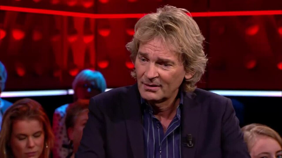 Eerbetoon Johnny de Mol aan voetballer Yakubu
