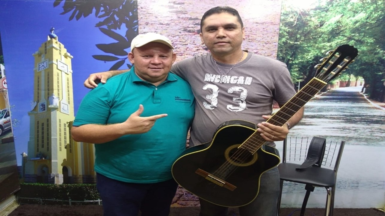 Acustico Diário com cantor Wilton Dantas