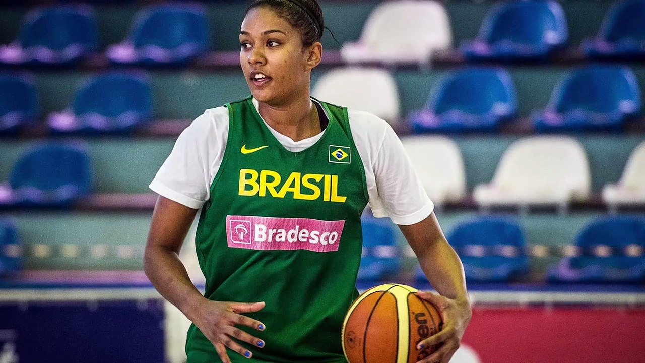 Entrevista com a pivô Damiris Dantas da Seleção Brasileira
