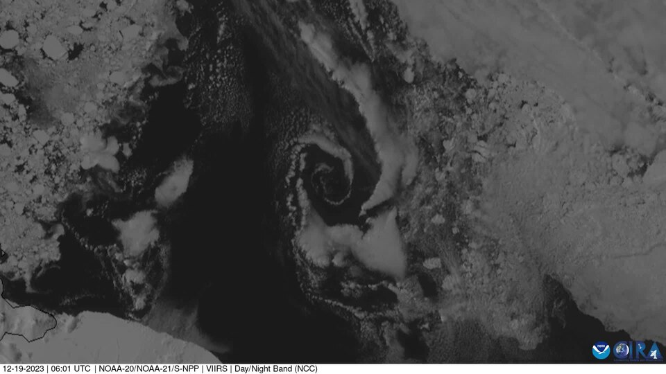 Clouds Swirl Above the Ross Sea (CIRA 2023-12-19 - labels)