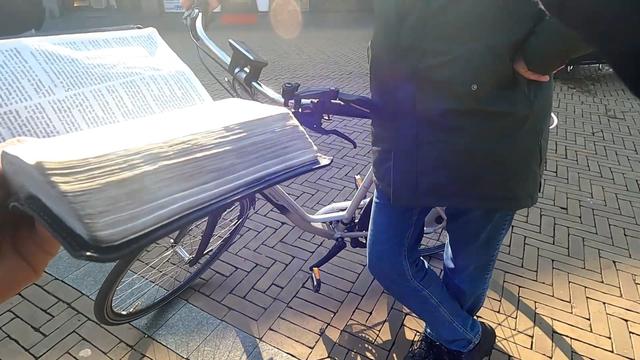 SPOTTERS in de LAATSTE DAGEN - Endtime Mockers & Scoffers - Dutch Street Preacher