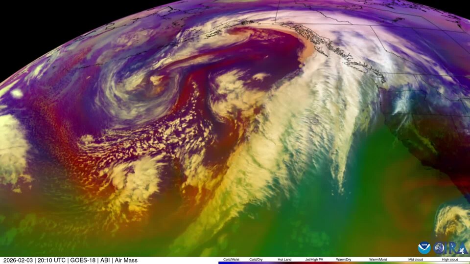 Dynamic Skies Above the Eastern Pacific Ocean (CIRA 2026-02-04 - labels)
