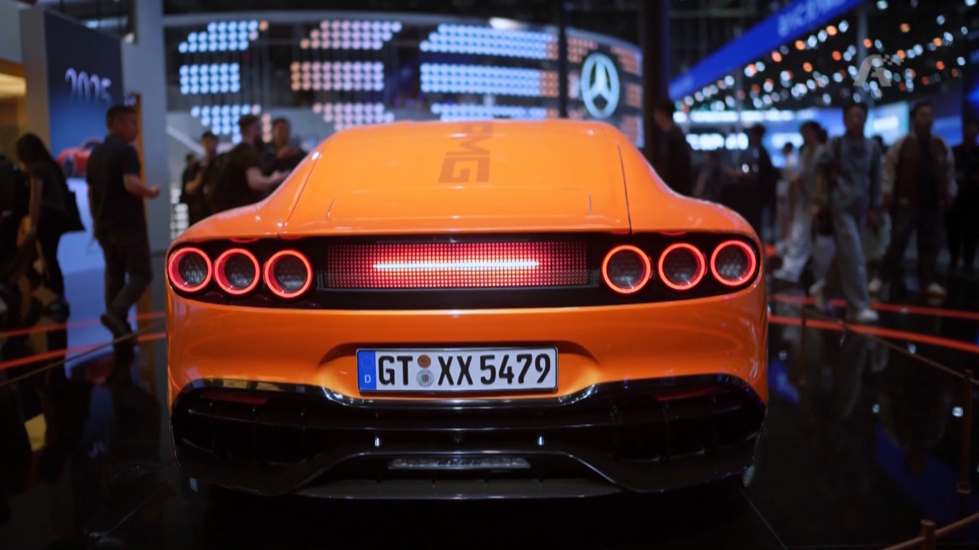 Pojízdné lízátko, levný elektromobil i legendární japonský sporťák. Čínský autosalon ukázal novinky