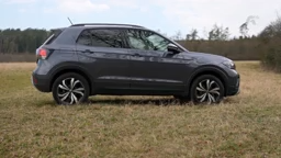 Levné, vybavené i dostatečně výkonné. Tohle malé SUV může být až nečekaně zajímavou koupí