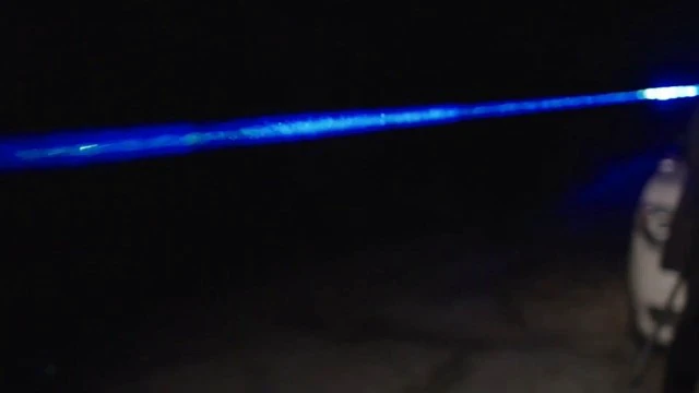 Rekordní laser test na 57km vyvrací zeměkouli